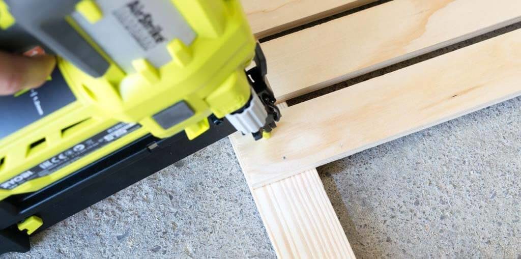 meilleur cloueuse pas cher comparatif guide d'achat